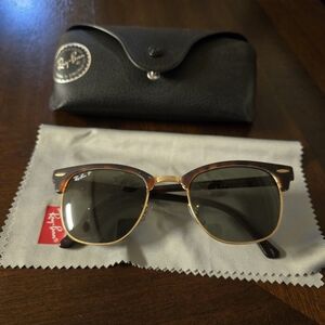 Ray-Ban Clubmaster Sunglasses Brown Tortoise & Gold with Green Lenses